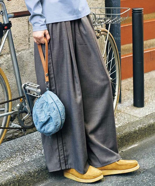 MEDE19F(メデジュウキュウ)の「BRAND NEW MIX STYLE スーツライクトラックパンツ(その他パンツ・レディース・グレー・L/M/3L/LL)」の1枚目の写真