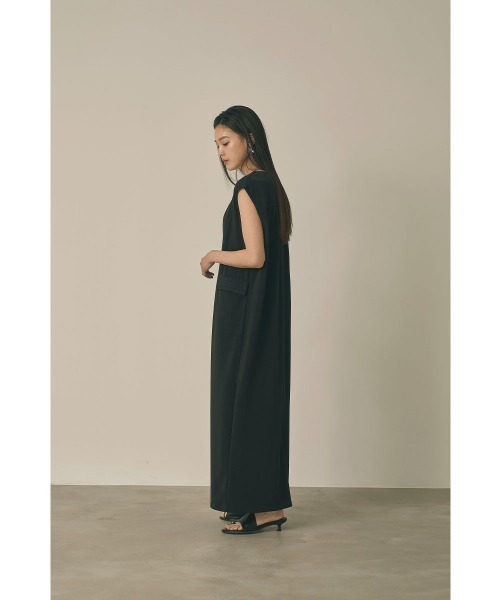 marjour（マージュール）の「FLAP LONG VEST DRESS（ワンピース・レディース・ネイビー/ブラック・02/01）」の18枚目の写真