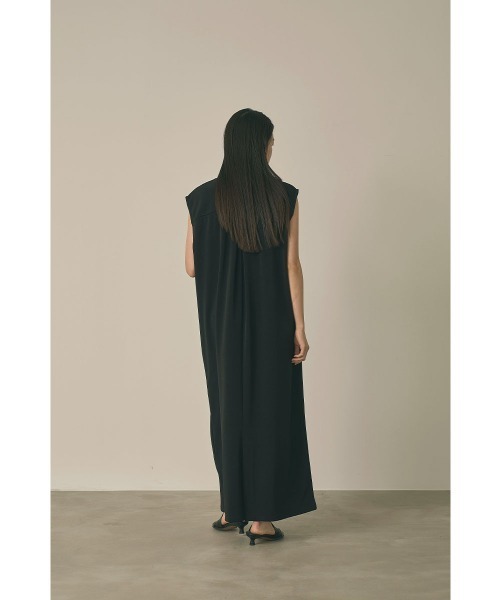 marjour（マージュール）の「FLAP LONG VEST DRESS（ワンピース・レディース・ネイビー/ブラック・02/01）」の19枚目の写真