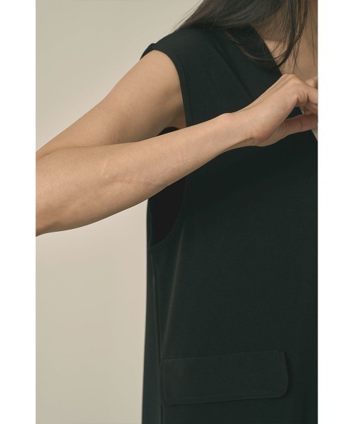 marjour（マージュール）の「FLAP LONG VEST DRESS（ワンピース・レディース・ネイビー/ブラック・02/01）」の22枚目の写真