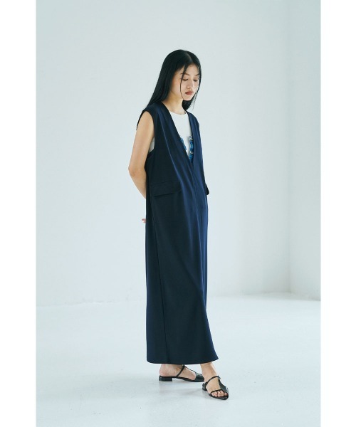 marjour（マージュール）の「FLAP LONG VEST DRESS（ワンピース・レディース・ネイビー/ブラック・02/01）」の3枚目の写真