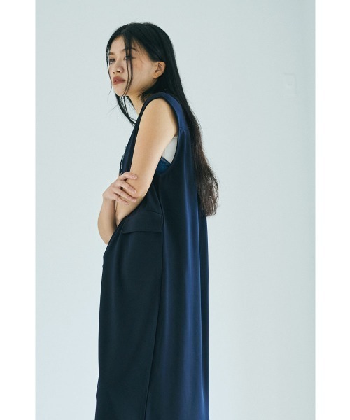 marjour（マージュール）の「FLAP LONG VEST DRESS（ワンピース・レディース・ネイビー/ブラック・02/01）」の13枚目の写真