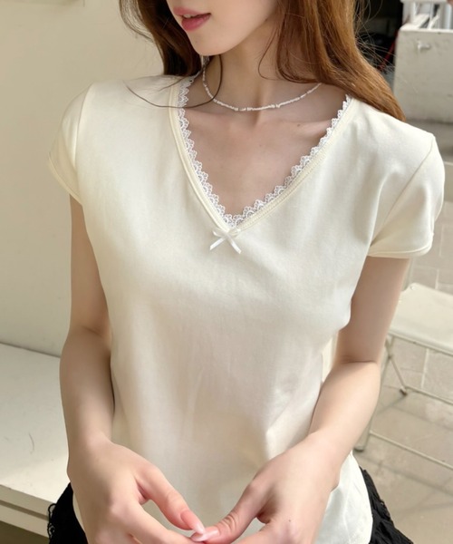 Ada.（エイダ）の「Vネック レースデザイン フレンチスリーブ カットソー（Tシャツ/カットソー・レディース・ブラック/アイボリー/ライトグレー/ピンク・FREE）」の6枚目の写真