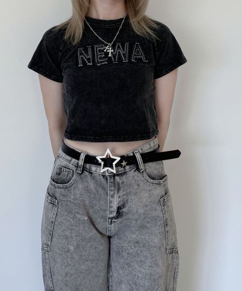 lilful(リルフル)の「ダメージ英字ロゴワッペン デニムコンパクトショート丈Tシャツ 肌見せ(Tシャツ/カットソー・レディース・ブラック・S/M/L)」の7枚目の写真