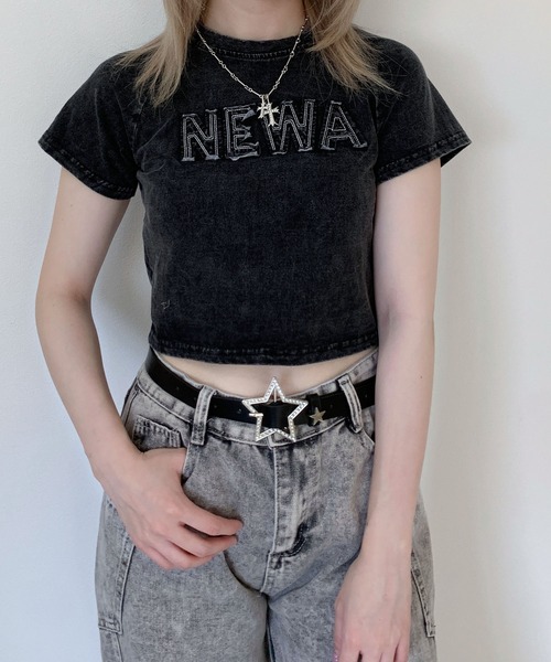 lilful(リルフル)の「ダメージ英字ロゴワッペン デニムコンパクトショート丈Tシャツ 肌見せ(Tシャツ/カットソー・レディース・ブラック・S/M/L)」の15枚目の写真