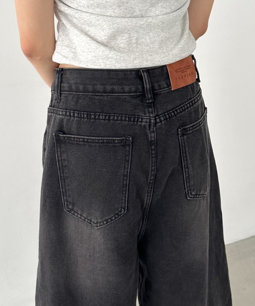 Bamm(バム)の「デニムハーフワイドパンツ(デニムパンツ・レディース・ブラック/ライトブルー・M/L)」の6枚目の写真