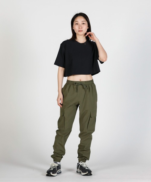 UNDER ARMOUR(アンダーアーマー)の「UAメリディアン ボクシー ショートスリーブ Tシャツ(トレーニング/レディース)(Tシャツ/カットソー・レディース・ブラック・S/M/L/XL)」の2枚目の写真