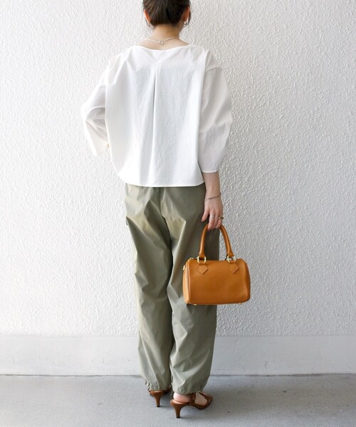 SHIPS any(シップス エニィ)の「SHIPS any:〈洗濯機可能〉ミニサッカー ドロスト リボン ボートネック ブラウス(シャツ/ブラウス・レディース・イエロー/ブラウン/オフホワイト・ONE SIZE)」の17枚目の写真