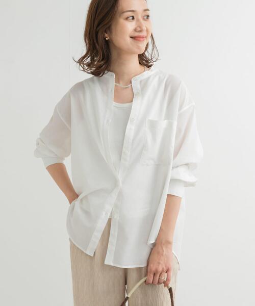 URBAN RESEARCH DOORS(アーバンリサーチドアーズ)の「『再入荷』『UR TECH』バンドカラーシャツ(シャツ/ブラウス・レディース・ベージュ/ネイビー/オフホワイト・MEDIUM)」の2枚目の写真