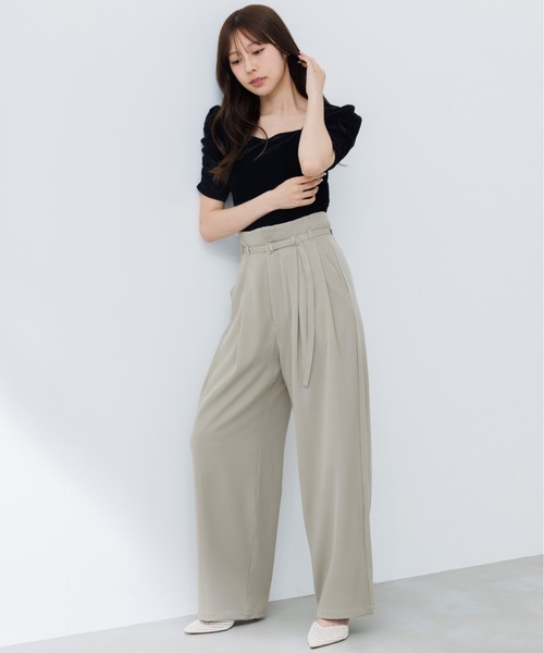 新品未使用　HAVE アイボリー パフスリーブ トップス puff sleeve square tops（パフスリーブスクエアトップス）（T