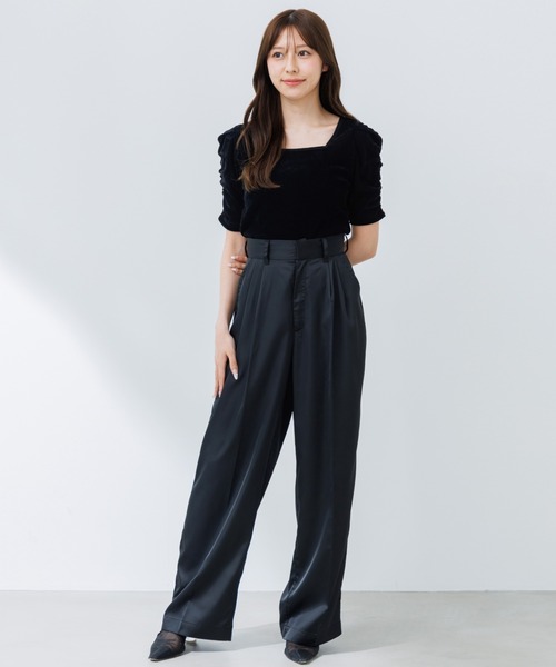 cygne パフスリーブ黒トップス ハートカットトップス Caroline ブラック | Cygne