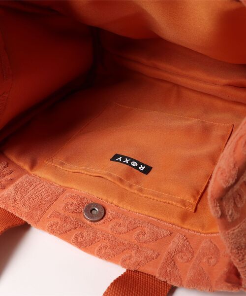 ROXY（ロキシー）の「SUNBATHING BAG/ロキシーパイル地トートバッグ（トートバッグ・レディース・パープル/ネイビー/オレンジ・FREE）」の17枚目の写真