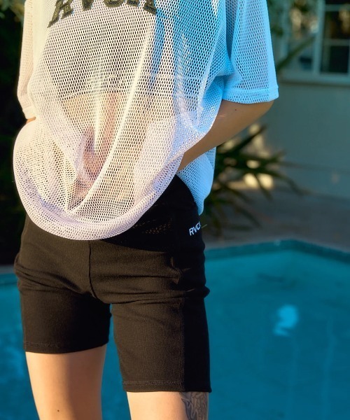RVCA(ルーカ)の「RVCA レディース RIBBED BIKE SHORTS ショートパンツ 【2025年夏モデル】/ルーカタイトフィットバイクショーツ(その他パンツ・レディース・ブラック・SMALL/MEDIUM)」の1枚目の写真