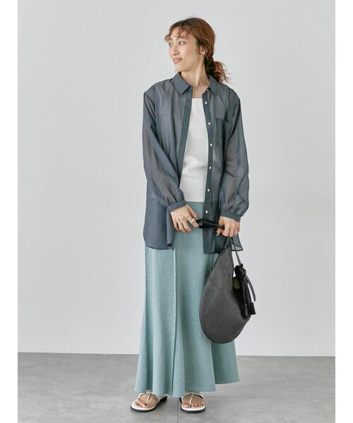 Lugnoncure(ルノンキュール)の「金釦レギュラーカラーシアーシャツ(シャツ/ブラウス・レディース・ブラウン/ブラック/チャコールグレー/オフホワイト・F)」の11枚目の写真