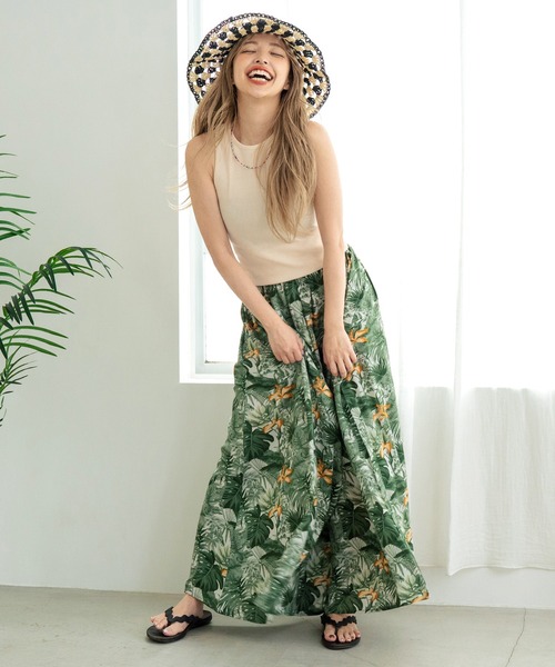 anap mimpi（アナップミンピ）の「ボタニカル柄 レーヨン タック フレア ロング スカート【セットアップ着用可】（スカート・レディース・グリーン/ブラック・FREE）」の9枚目の写真