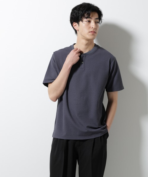 NANO universe（ナノユニバース）の「ジャージーサッカーヘンリーネックTシャツ 半袖（Tシャツ/カットソー・メンズ・グレー/ブラック/ホワイト/ネイビー・M/S/L）」の4枚目の写真
