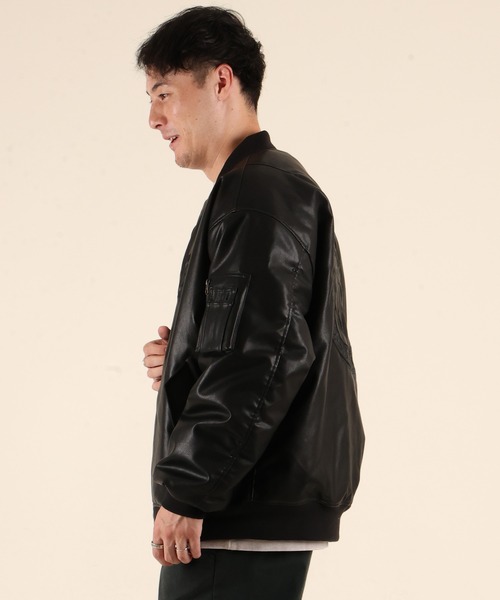 DC（ディーシー）の「DC/ディーシー 25 FLIGHT JACKET ジャケット MA-1 DJK254025（MA-1・メンズ・ブラック×ブラック/ブラック・M/XL/L）」の3枚目の写真