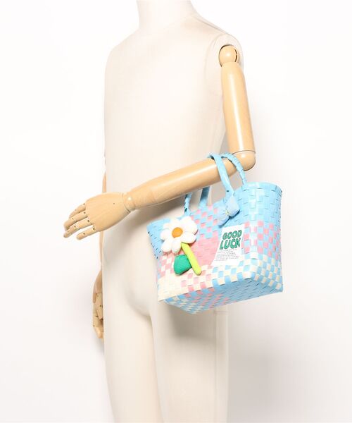 Ritzy(リッツィー)の「3色展開 可愛いカラフルかごバッグ ショルダーバッグ(かごバッグ・レディース・ベージュ/ピンク/ブルー・FREE)」の8枚目の写真
