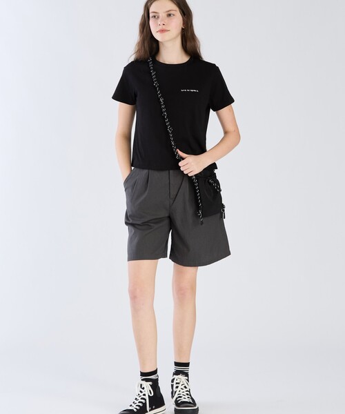 To b. by agnes b.(トゥービーバイアニエスベー)の「コットン ショートパンツ(その他パンツ・レディース・グレー系その他・38/40/36)」の6枚目の写真