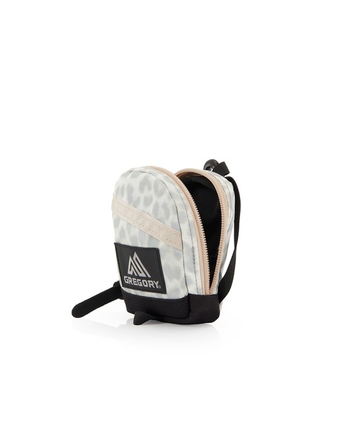 GREGORY(グレゴリー)の「ミニデイパックポーチ MINI DAYPACK POUCH スノーレオパード(ポーチ・メンズ・レオパード・-)」の4枚目の写真