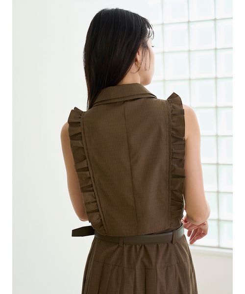 SNIDEL（スナイデル）の「ノースリクロップドフリルシャツ（シャツ/ブラウス・レディース・ネイビー/チェック/ホワイト・F）」の15枚目の写真