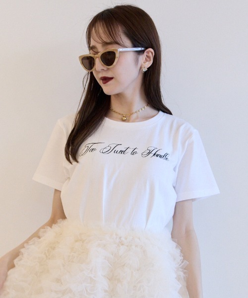 HONEY MI HONEY(ハニーミーハニー)の「Too Sweet to Handle T-shirt(Tシャツ/カットソー・レディース・ブラック/サックスブルー/ホワイト/ピンク・FREE)」の1枚目の写真
