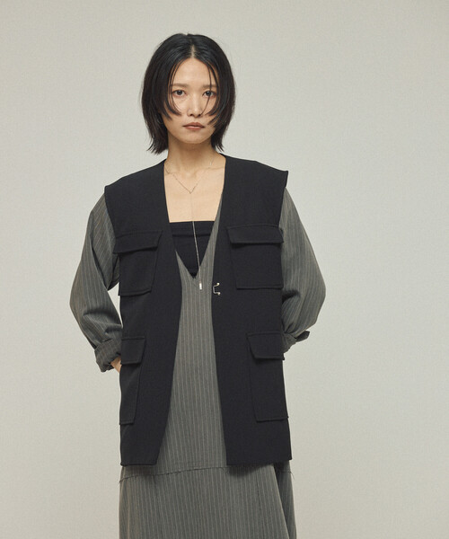 Firsthand(ファーストハンド)の「Firsthand/ファーストハンド ダブルクロス 4ポケット ジレ / ベスト(ベスト・レディース・ブラック/オフホワイト・フリ-)」の6枚目の写真