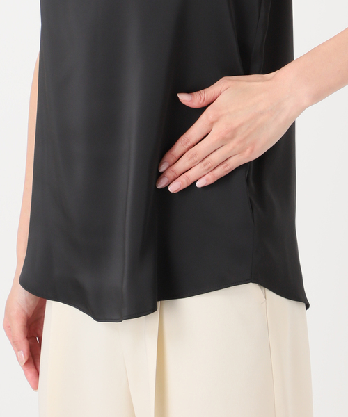 Noble（ノーブル）の「【洗える】メルティサテン2WAYキャミ（キャミソール・レディース・ブラック/ホワイト/ベージュ・FREE）」の8枚目の写真