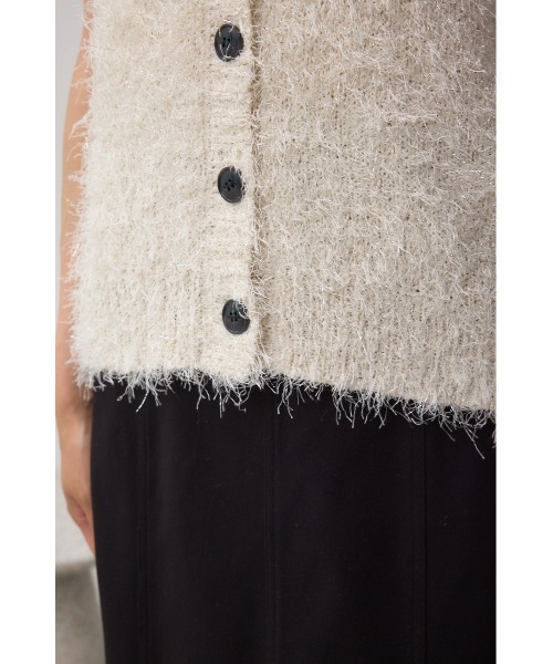 AZUL by moussy(アズールバイマウジー)の「ラメフェザーVネックニットベスト(ベスト・レディース・ブラウン/ブラック/アイボリー・FREE)」の12枚目の写真