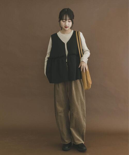 ITEMS URBANRESEARCH（アイテムズ アーバンリサーチ）の「『イージーケア』ティアードジレベスト（ベスト・レディース・オフホワイト/ブラック・FREE）」の10枚目の写真