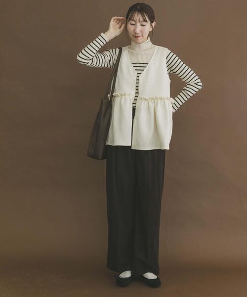 ITEMS URBANRESEARCH（アイテムズ アーバンリサーチ）の「『イージーケア』ティアードジレベスト（ベスト・レディース・オフホワイト/ブラック・FREE）」の4枚目の写真