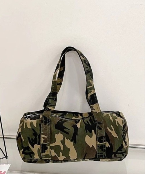 CANVAS+(キャンバスプラス)の「【CANVAS+】チャーム付きミニドラムバッグ(ショルダーバッグ・レディース・グレー/カーキ・FREE)」の11枚目の写真