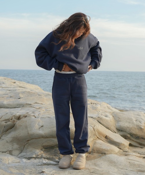 INTER FACTORY（インターファクトリー）の「moeka - SUNOUTFIT 裏起毛スウェットセットアップ（スウェット・レディース・ブラウン/ネイビー・MEDIUM/LARGE）」の14枚目の写真