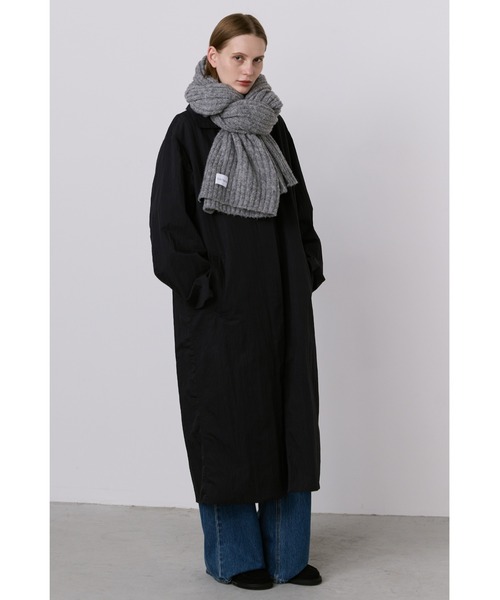 un/neu(アンノイ)の「ミックスカラーニットビッグストール / 大判ストール / マフラー(マフラー・レディース・グレー/イエロー/コバルトブルー/レッド/ピンク/ライトピンク/ダークグリーン・FREE)」の18枚目の写真