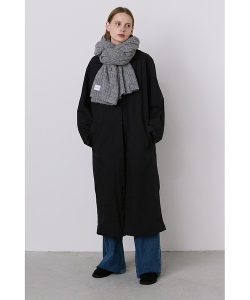 un/neu(アンノイ)の「ミックスカラーニットビッグストール / 大判ストール / マフラー(マフラー・レディース・グレー/イエロー/コバルトブルー/レッド/ピンク/ライトピンク/ダークグリーン・FREE)」の19枚目の写真