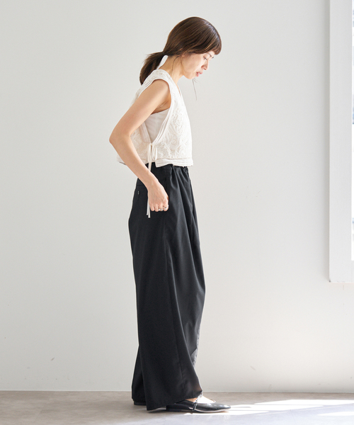 IENA(イエナ)の「TW コクーンパンツ(スラックス・レディース・チャコールグレー/ブラック・34/36/38)」の13枚目の写真