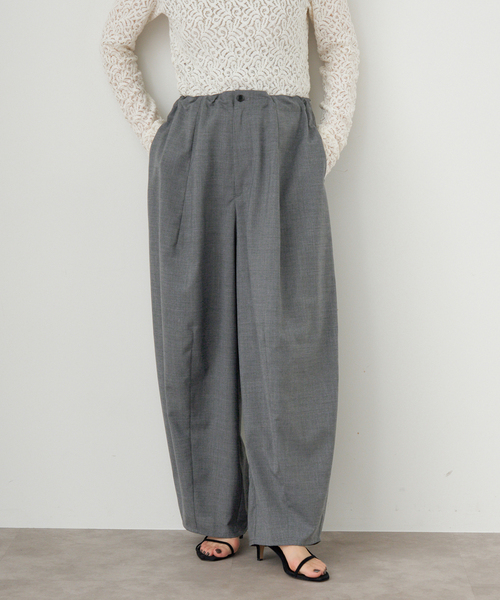 IENA(イエナ)の「TW コクーンパンツ(スラックス・レディース・チャコールグレー/ブラック・34/36/38)」の22枚目の写真