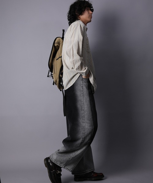 HOOK(フック)の「グラデーションカラー コクーン デニムパンツ(デニムパンツ・メンズ・ブルー/ブラック・MEDIUM/SMALL/LARGE)」の20枚目の写真