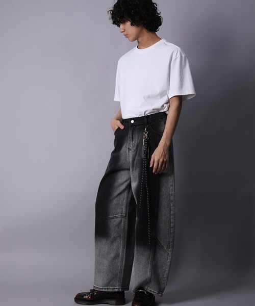 HOOK(フック)の「グラデーションカラー コクーン デニムパンツ(デニムパンツ・メンズ・ブルー/ブラック・MEDIUM/SMALL/LARGE)」の22枚目の写真
