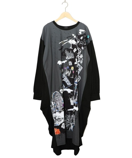 ScoLar(スカラー)の「ScoLar(スカラー) 不思議な街柄タック入りワンピース(ワンピース・レディース・ブラック・MEDIUM)」の8枚目の写真