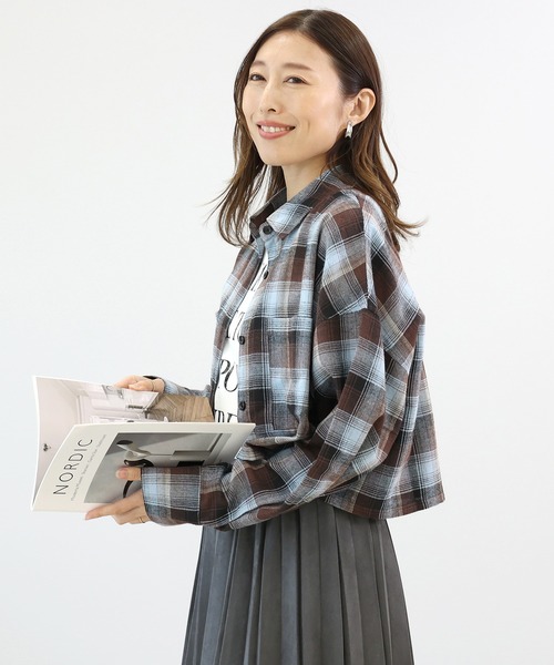 Aletta vita(アレッタビータ)の「先染め起毛チェックショートシャツ(シャツ/ブラウス・レディース・ブラウン/オフホワイト・FREE)」の13枚目の写真