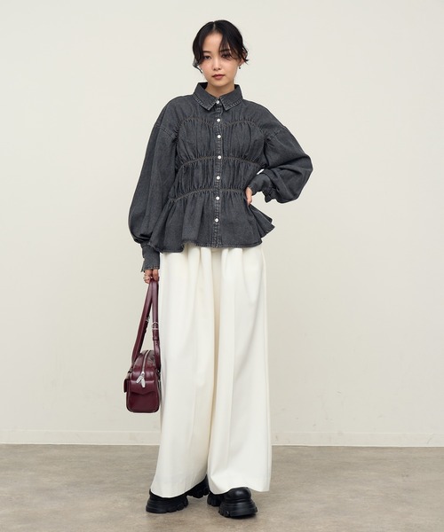 NOGLE(ノグル)の「【NOGLE/ノグル】シャーリングデニムシャツ(シャツ/ブラウス・レディース・ブルー/ブラック・FREE)」の20枚目の写真