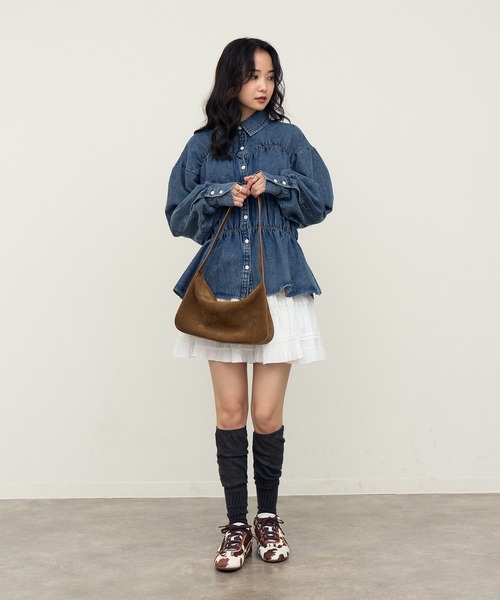NOGLE(ノグル)の「【NOGLE/ノグル】シャーリングデニムシャツ(シャツ/ブラウス・レディース・ブルー/ブラック・FREE)」の10枚目の写真