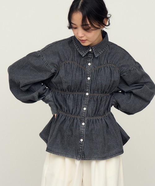 NOGLE(ノグル)の「【NOGLE/ノグル】シャーリングデニムシャツ(シャツ/ブラウス・レディース・ブルー/ブラック・FREE)」の17枚目の写真