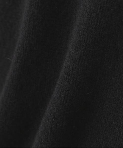 MARGARET HOWELL（マーガレットハウエル）の「MERINO CASHMERE（カーディガン/ボレロ・レディース・ブラック/ベージュ・2）」の3枚目の写真