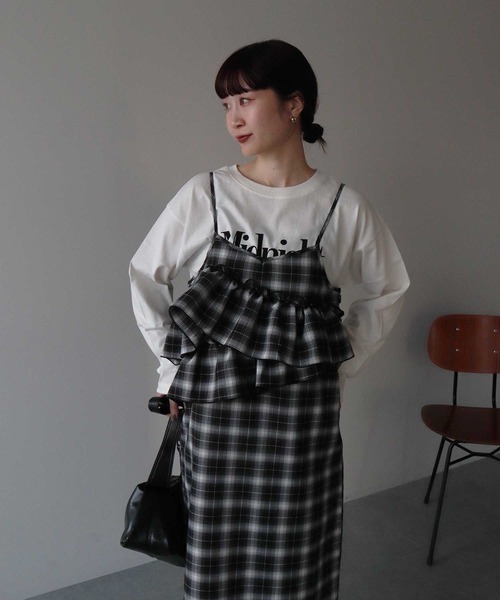 earth music&ecology(アースミュージックアンドエコロジー)の「【2025AW】2wayフリルチェックキャミワンピース(ワンピース・レディース・ブラック/ブラウン・FREE)」の15枚目の写真