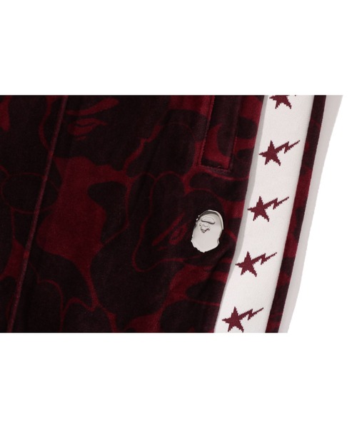 A BATHING APE（アベイシングエイプ）の「SOLID CAMO VELOUR METAL ONE POINT RELAXED FIT TRACK PANTS（その他パンツ・メンズ・バーガンディー/ブラック・LARGE/SMALL/MEDIUM/X-LARGE）」の8枚目の写真