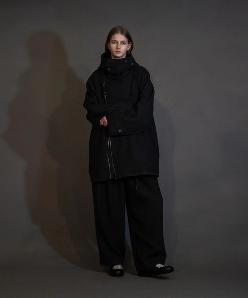 my beautiful landlet(マイビューティフルランドレット)の「【my beautiful landlet】 BISHU WOOL TUCK PANTS(その他パンツ・メンズ・ネイビー/ブラック/グレー/チャコールグレー・1/0/2)」の7枚目の写真