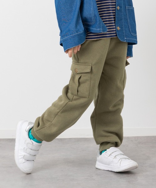 chil2（チルツー）の「裏起毛 カーゴパンツ（カーゴパンツ・キッズ・ネイビー/ブラック/カーキ・90cm/100cm/110cm/120cm/130cm/140cm/150cm）」の2枚目の写真