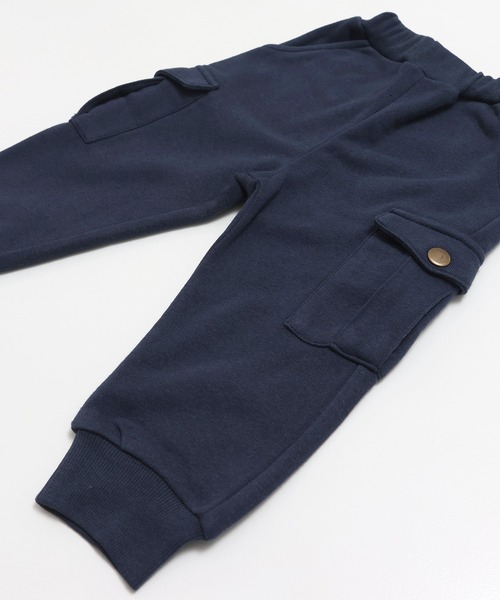 chil2（チルツー）の「裏起毛 カーゴパンツ（カーゴパンツ・キッズ・ネイビー/ブラック/カーキ・90cm/100cm/110cm/120cm/130cm/140cm/150cm）」の20枚目の写真
